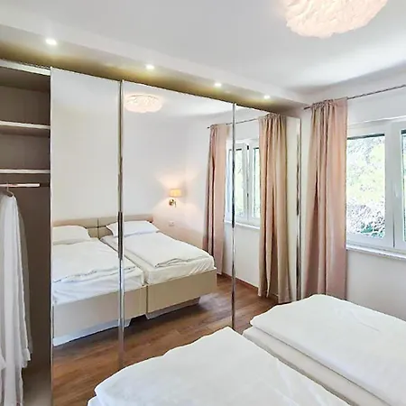 Stunning In Holiday home *