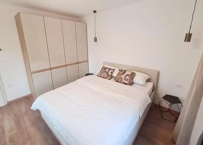 Stunning In Holiday home Pula